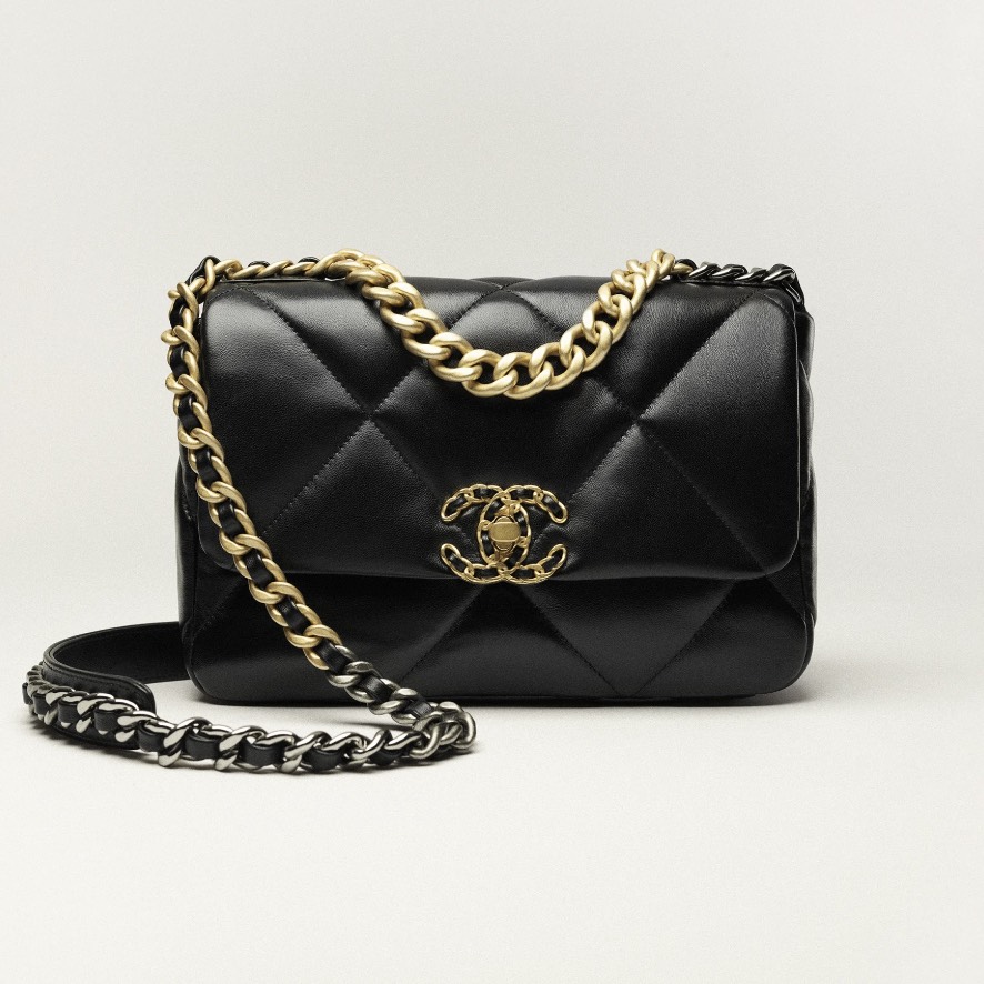 CC 19 Handbag,  Black AS1160