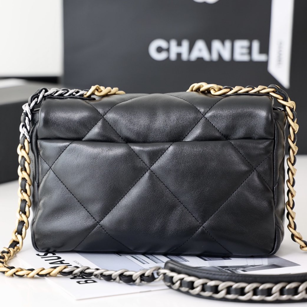 CC 19 Handbag,  Black AS1160