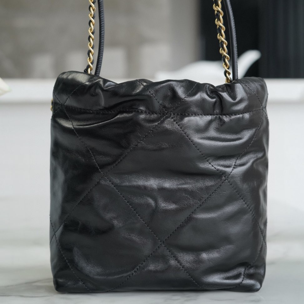 CC 22 mini Handbag, Black AS3980