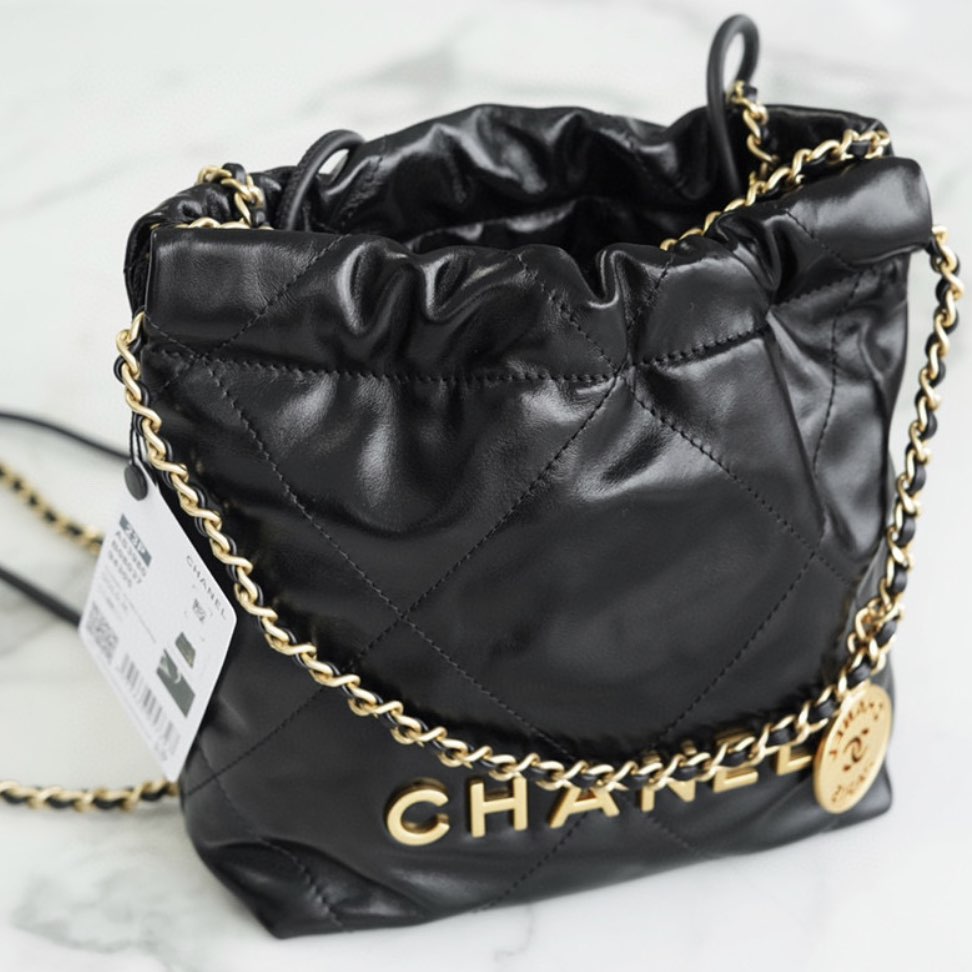 CC 22 mini Handbag, Black AS3980