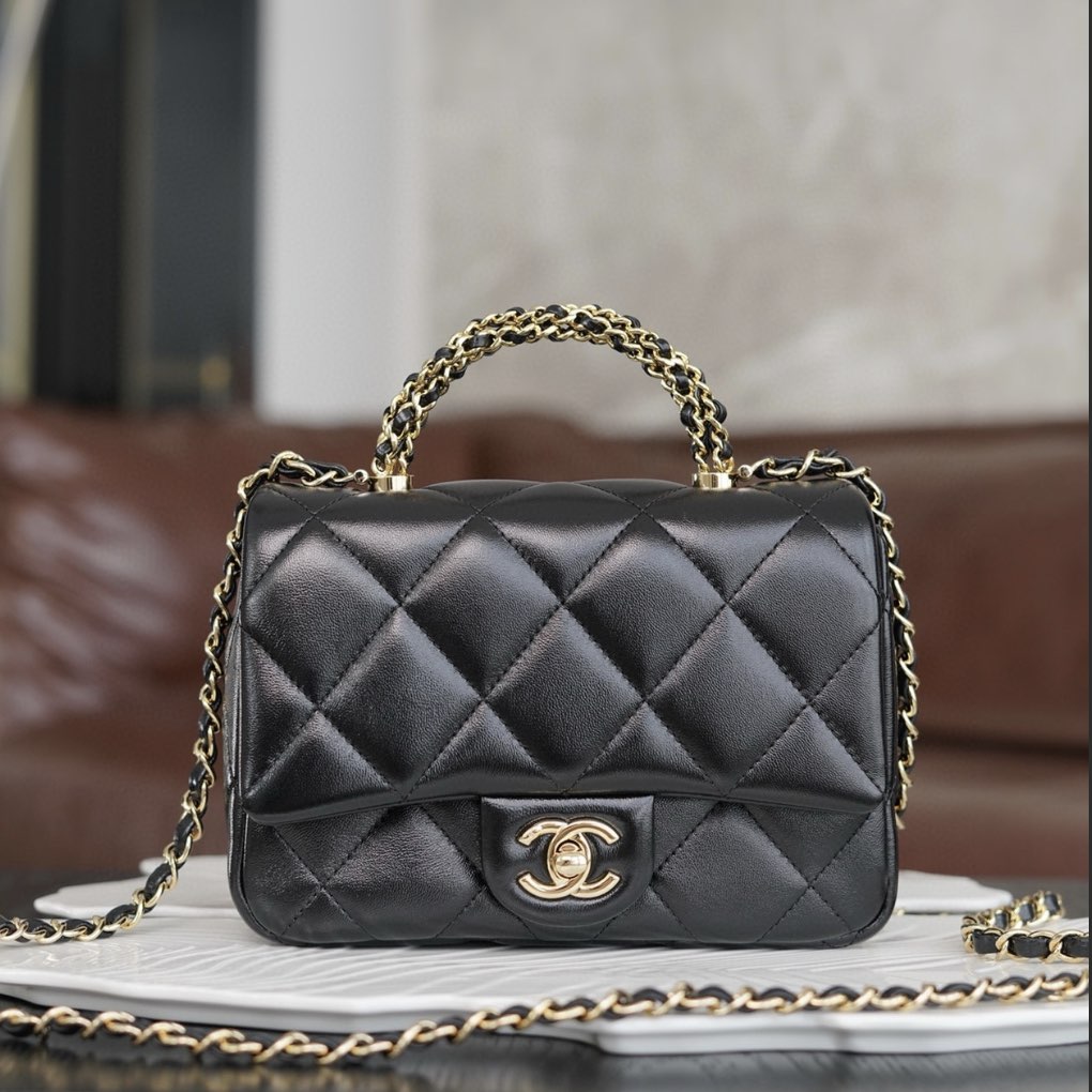 CC Flap Bag with Top Handle, Black AS5043