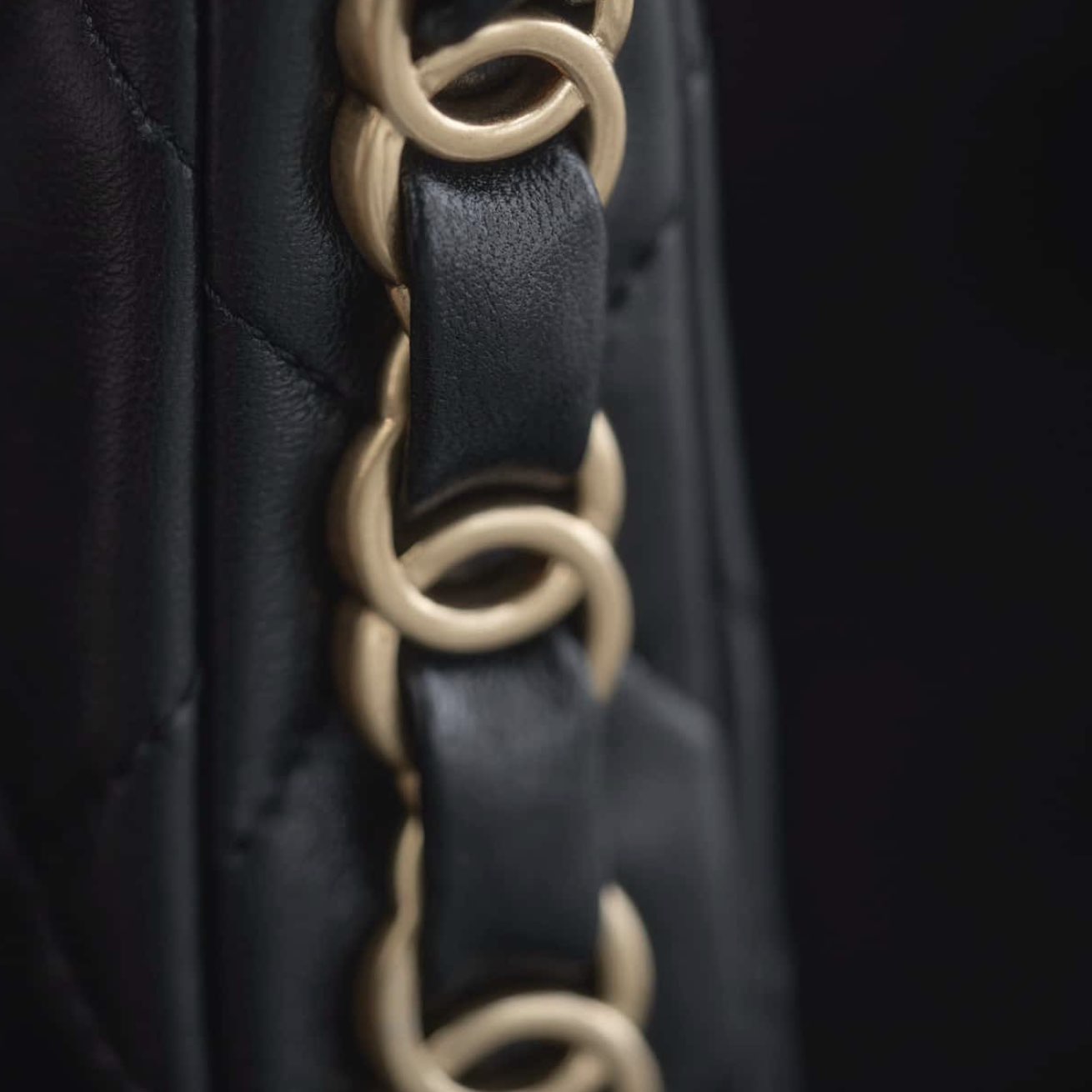 CC Chain Hobo Bag, Black