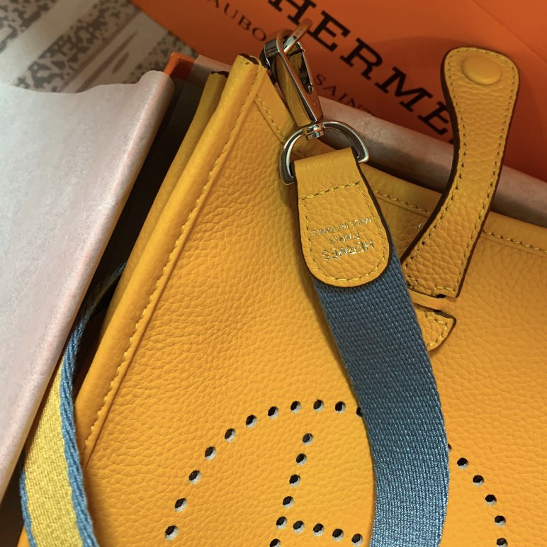 Hermes Mini Evelyne 16