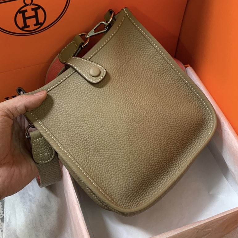 Hermes Mini Evelyne 16