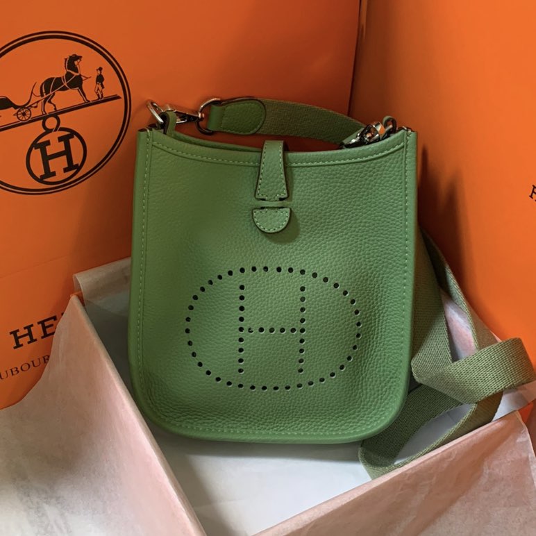 Hermes Mini Evelyne 16